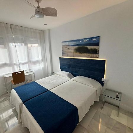 Apartamentos Turisticos Imar Cadiz Exterior photo