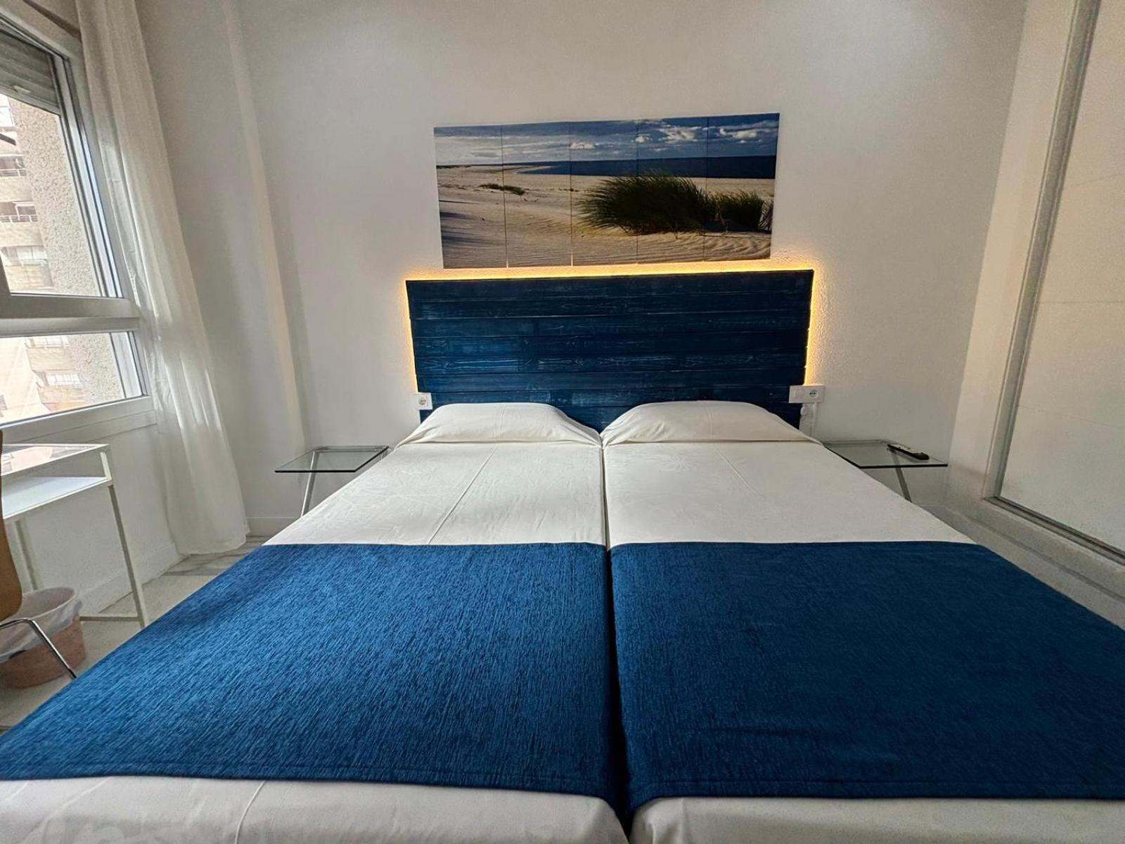 Apartamentos Turisticos Imar Cadiz Exterior photo