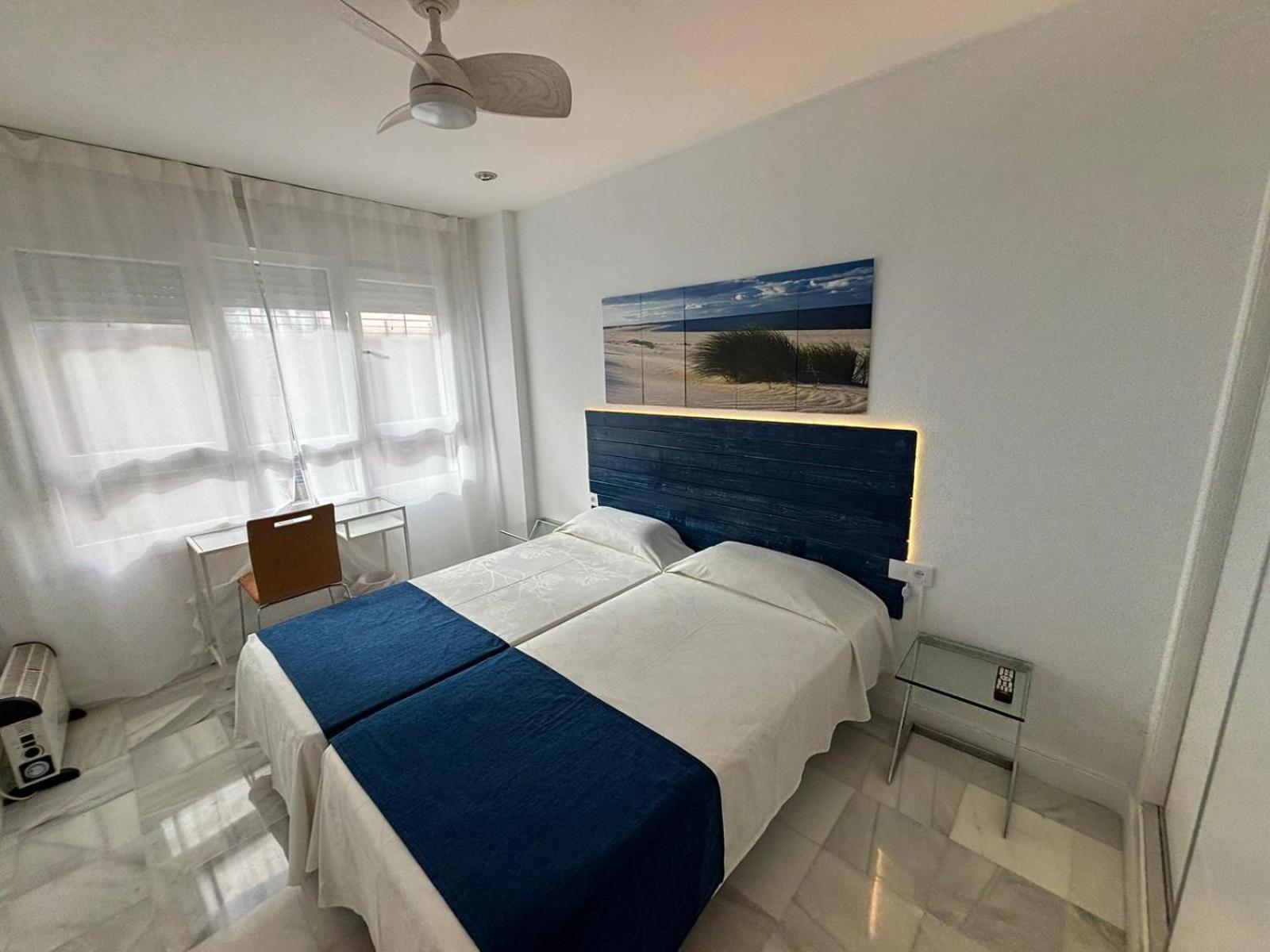 Apartamentos Turisticos Imar Cadiz Exterior photo